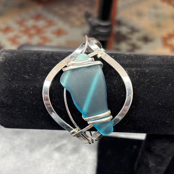 Silver and Blue Pendant - Picture 1 of 3